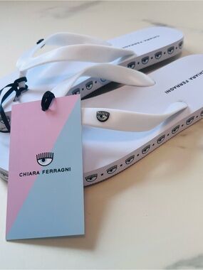 Sleek Chiara Ferragni Logomania Italian Flip Flops size EU 37 / 38